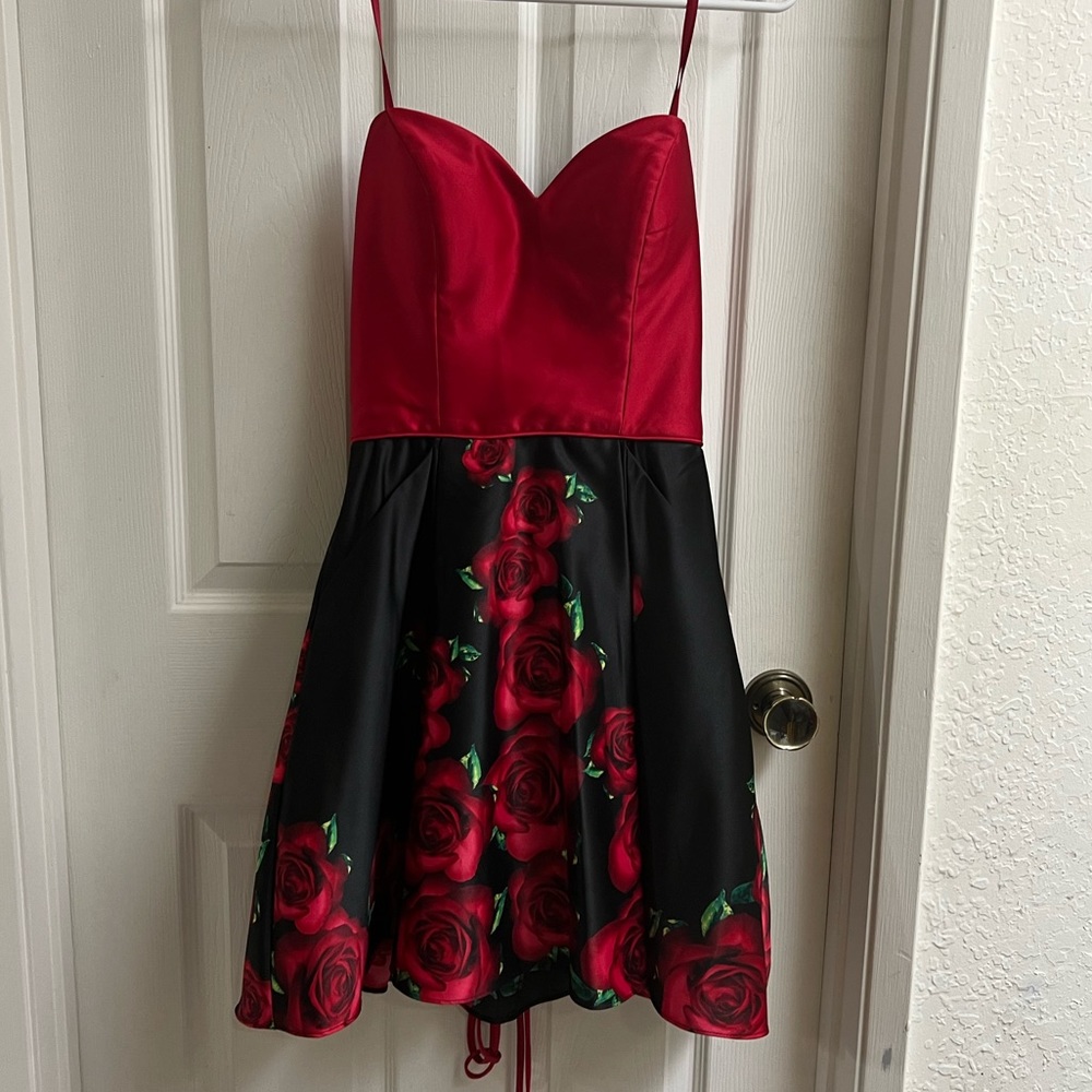 BLONDIE NITES Roses Dress